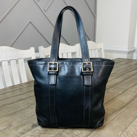 Coach Hampton Vintage Black Smooth Leather Tote Shoulder Bag - Picture 2 of 13